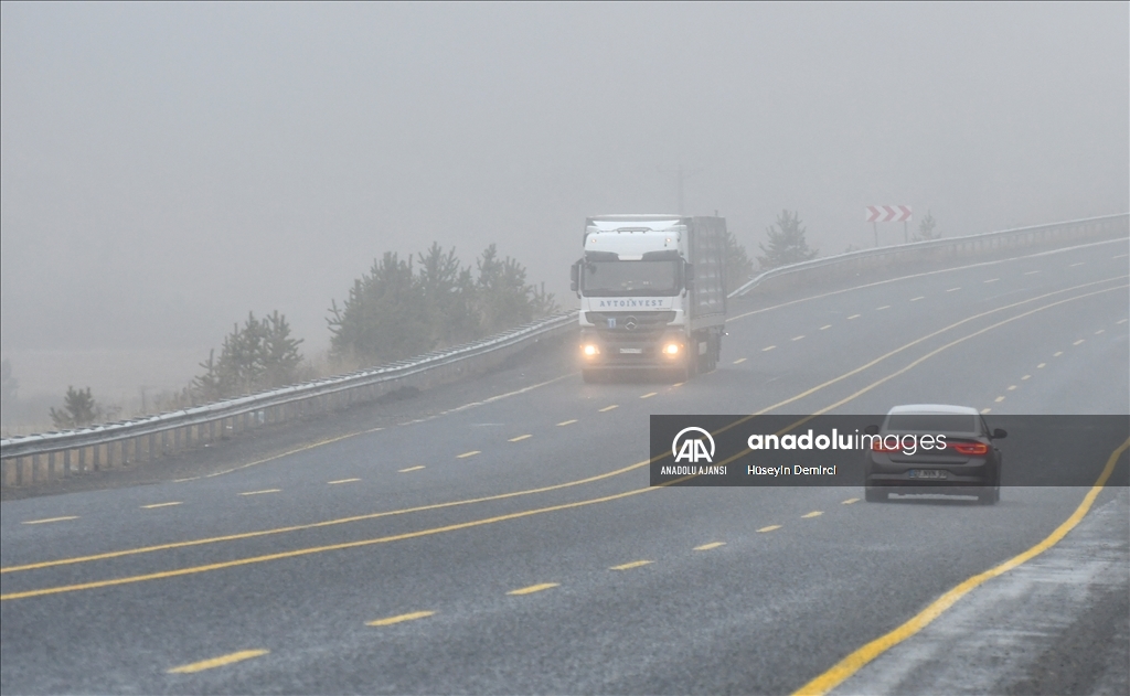 Erzurum, Ardahan ve Kars'ın yüksek kesimlerine kar yağdı