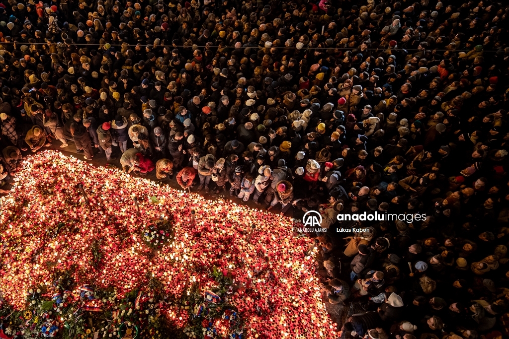 "Kadife Devrim", 34. yılında Prag'da anıldı