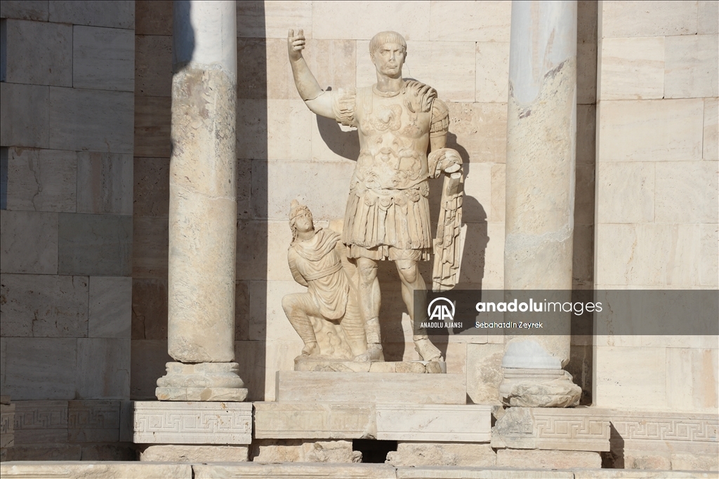 Laodikya'daki anıtsal çeşme yüzyıllar sonra yeniden cazibe merkezi oldu