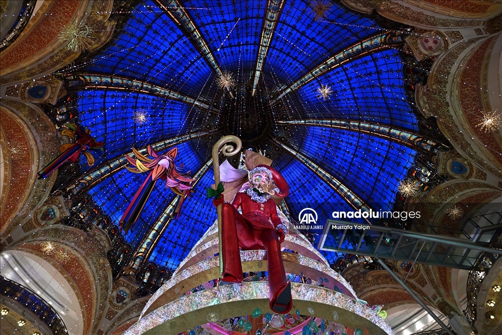 Paris'te Noel hazırlıkları