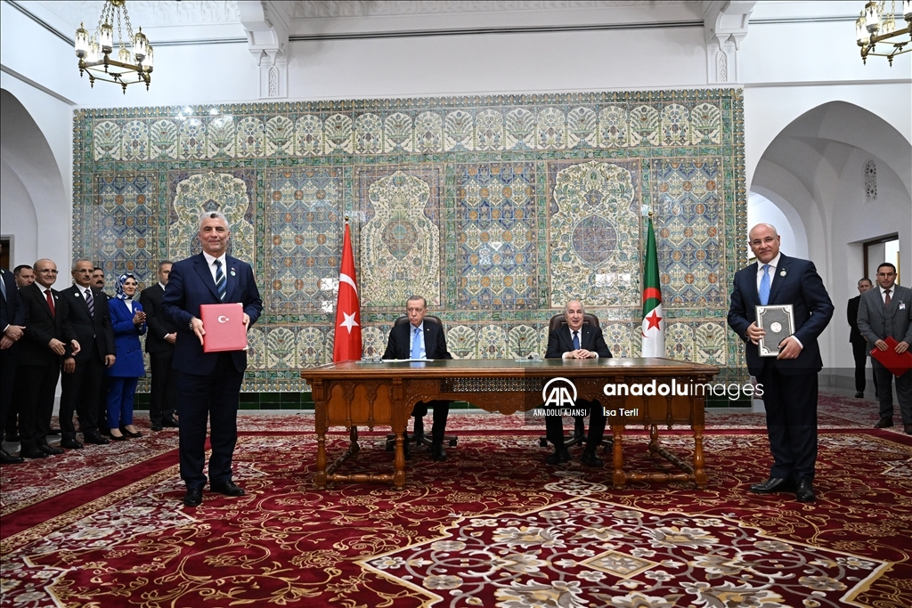 Türkiye ile Cezayir arasında 12 anlaşma imzalandı