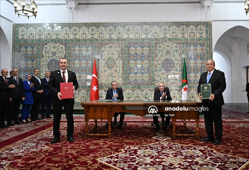 Türkiye ile Cezayir arasında 12 anlaşma imzalandı