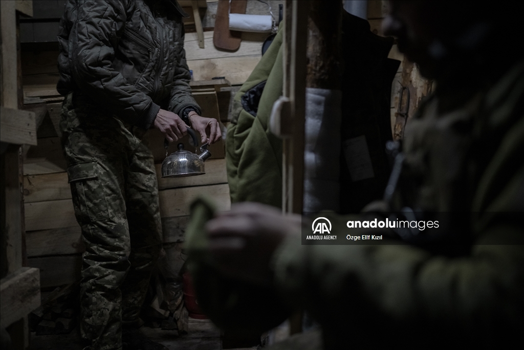 عدسة الأناضول ترصد القتال على محور كوبيانسك الأوكرانية