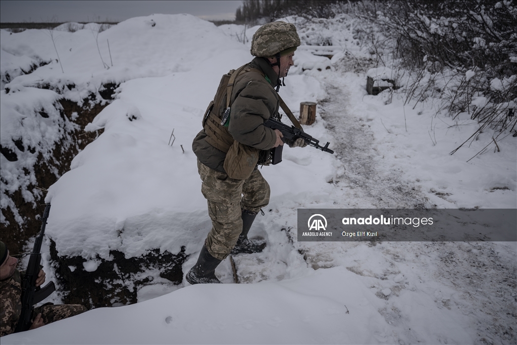 عدسة الأناضول ترصد القتال على محور كوبيانسك الأوكرانية