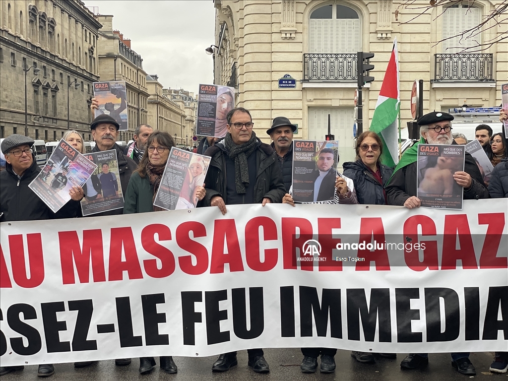 وقفة احتجاجية مؤيدة لفلسطين قرب وزارة الخارجية الفرنسية