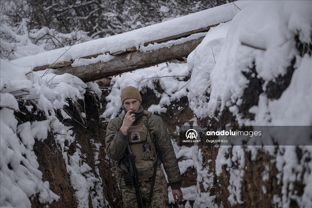 عدسة الأناضول ترصد القتال على محور كوبيانسك الأوكرانية