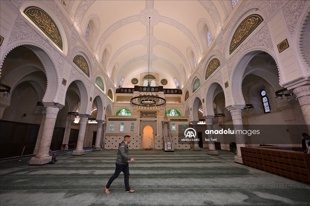 Tarih kokan Akdeniz şehri Cezayir