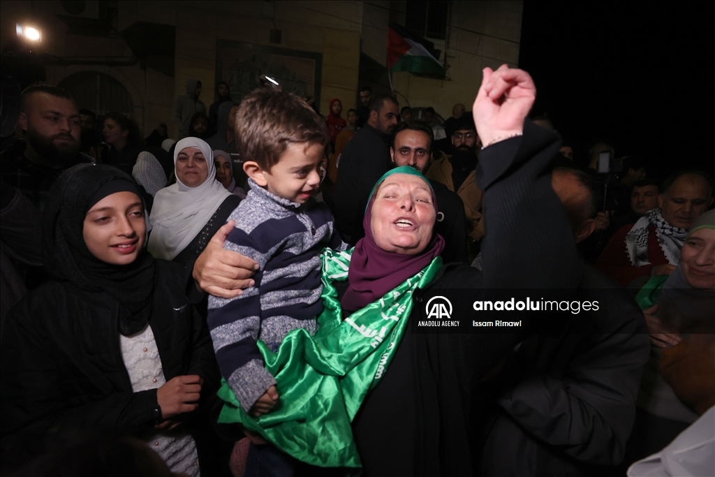 Israel releases 39 Palestinian detainees, including 24 women, 15 children