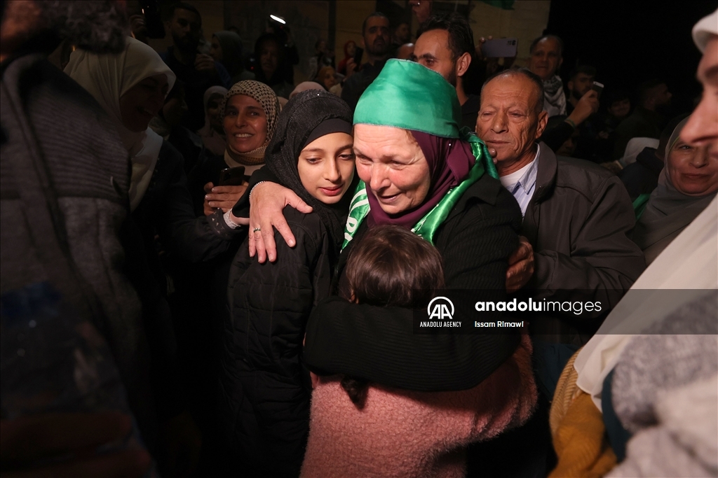 Israel releases 39 Palestinian detainees, including 24 women, 15 children