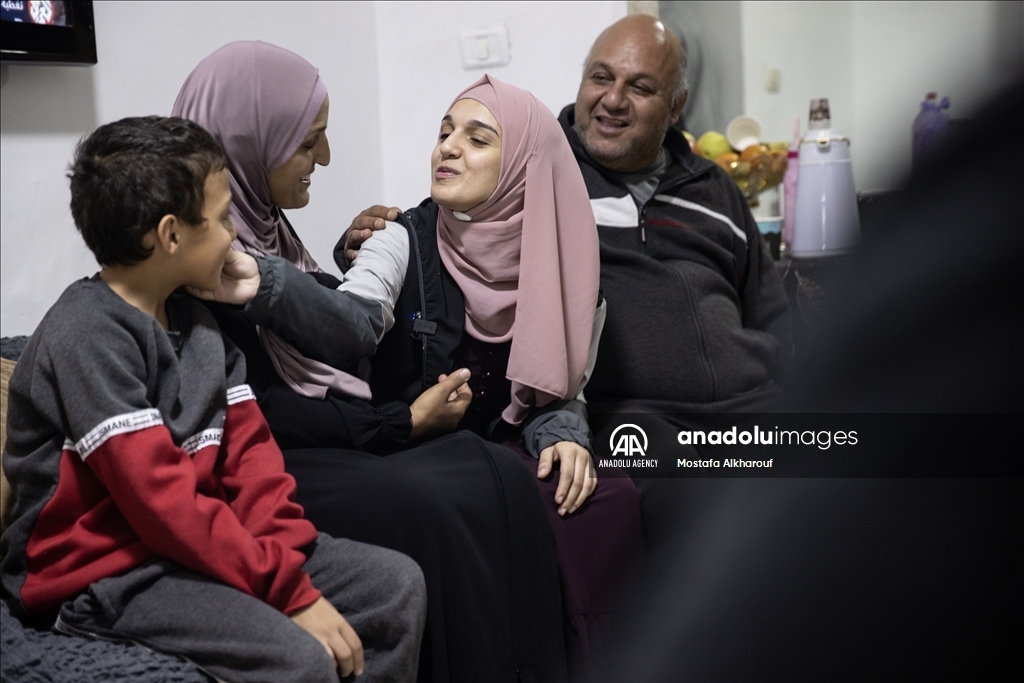 Palestinian prisoner Malak Salman released from Israeli jail reunites with her family in Jerusalem