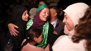 Joy as 1st group of Palestinian prisoners freed by Israel