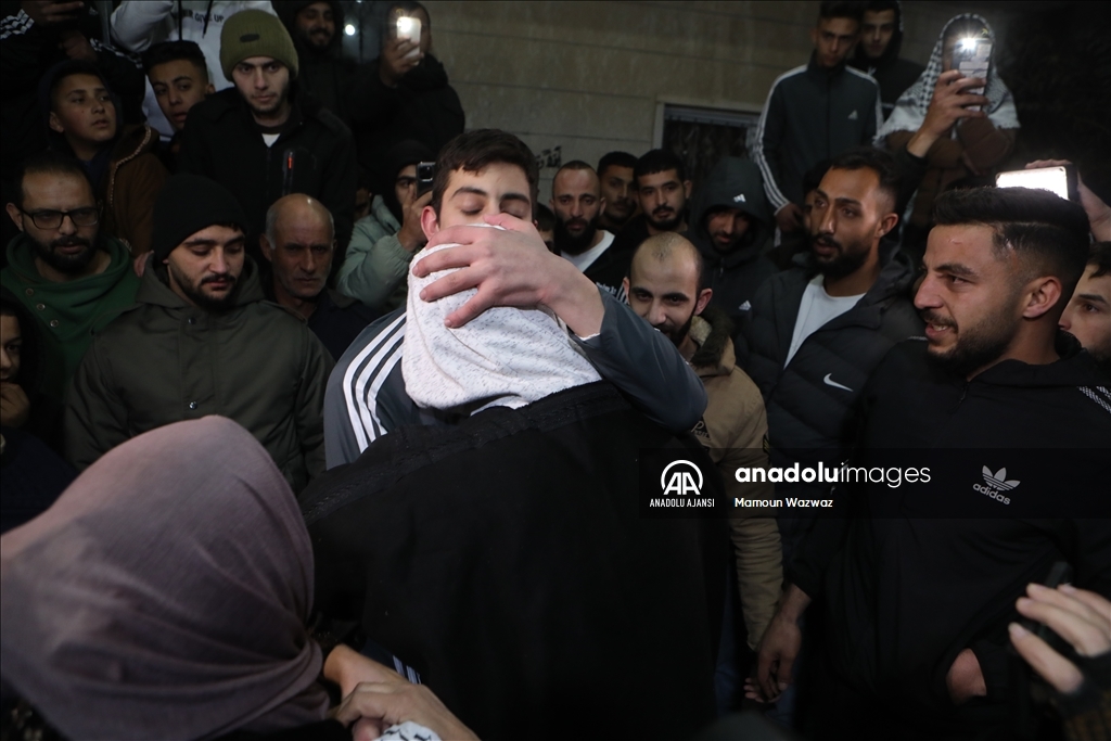 İsrail hapishanelerinde tutuklu 39 Filistinli çocuk serbest bırakıldı
