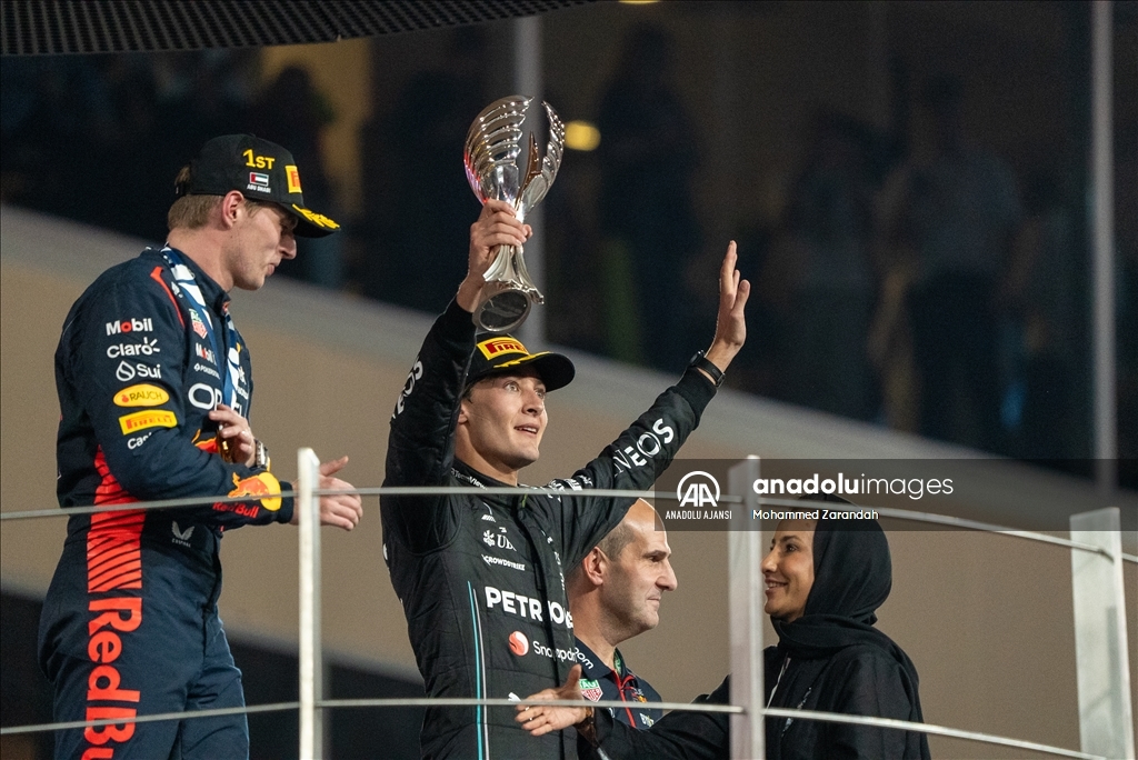 Formula 1'de sezonun son yarışını Verstappen kazandı