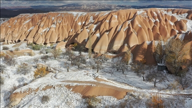 Kapadokya'da "beyaz" şölen