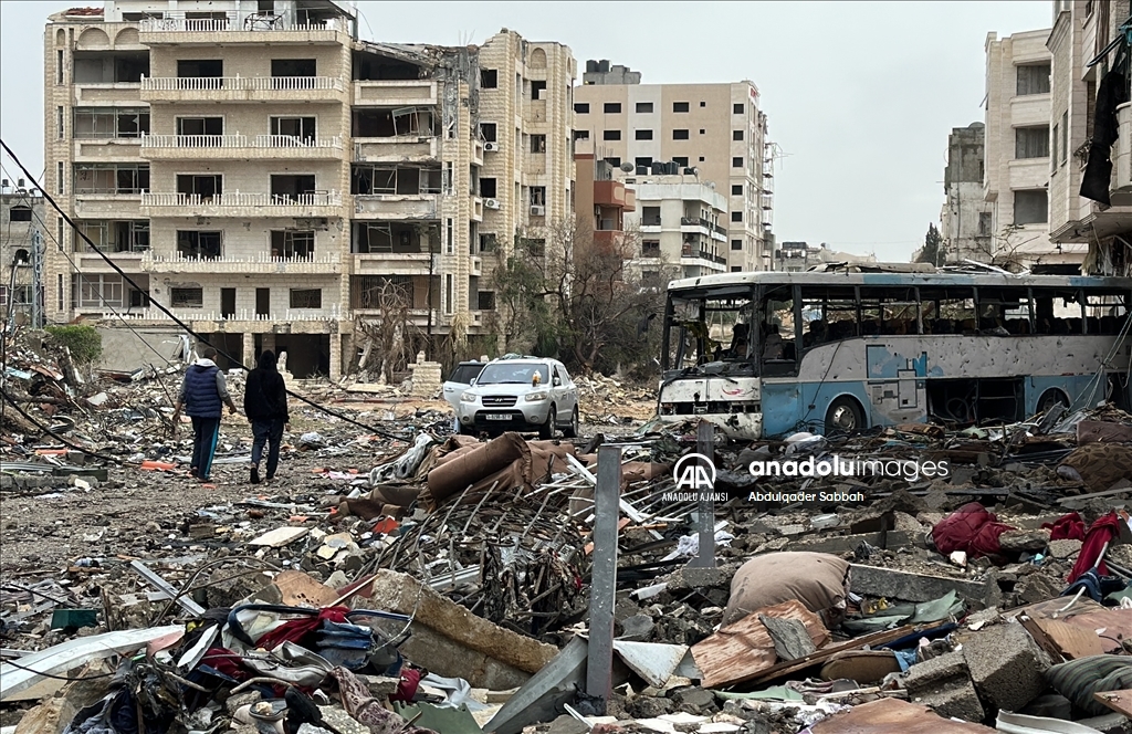 İsrail saldırılarının ardından Gazze kentinin Tel al-Hawa Mahallesi harabeye döndü