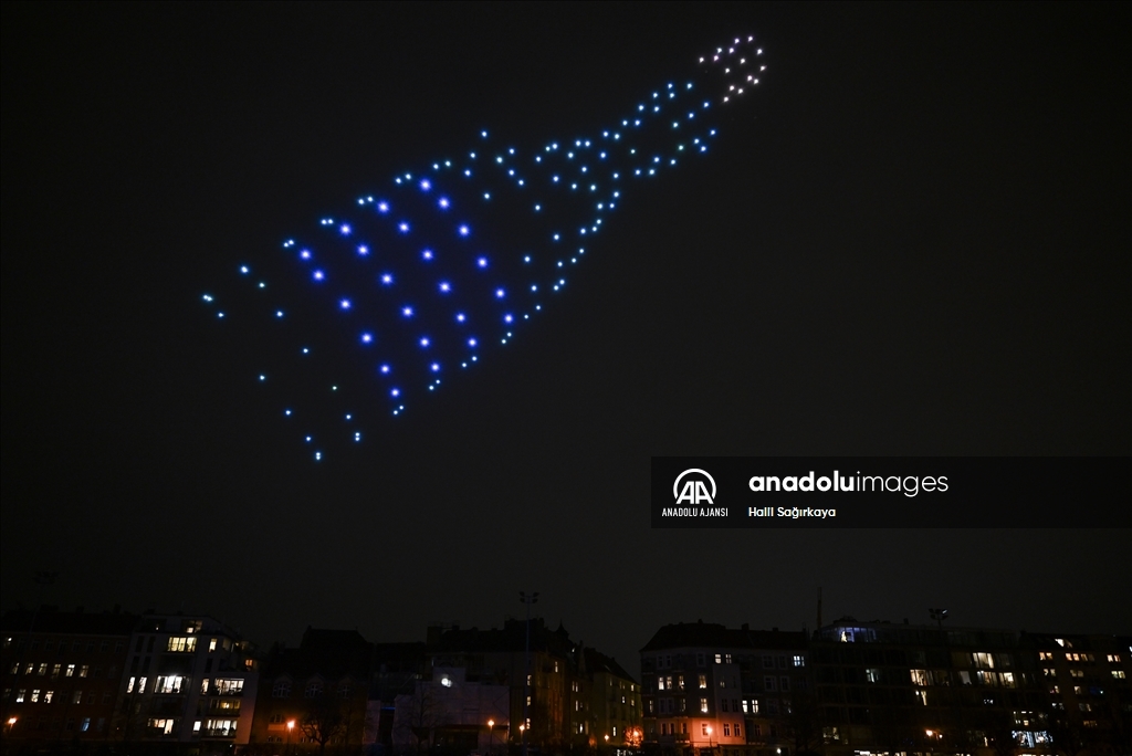 Çevre örgütünden Berlin’de drone gösterisi