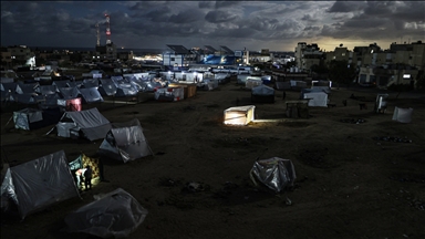 Gazze'de soğuk hava koşulları çadırlarda kalan Filistinlileri olumsuz etkiliyor