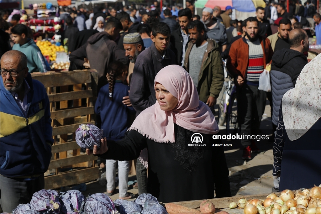 Hamas ile İsrail arasındaki "insani ara" devam ediyor