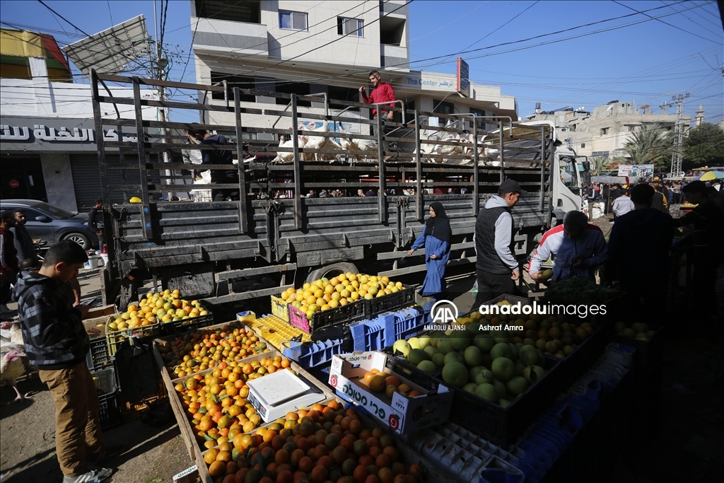 Hamas ile İsrail arasındaki "insani ara" devam ediyor