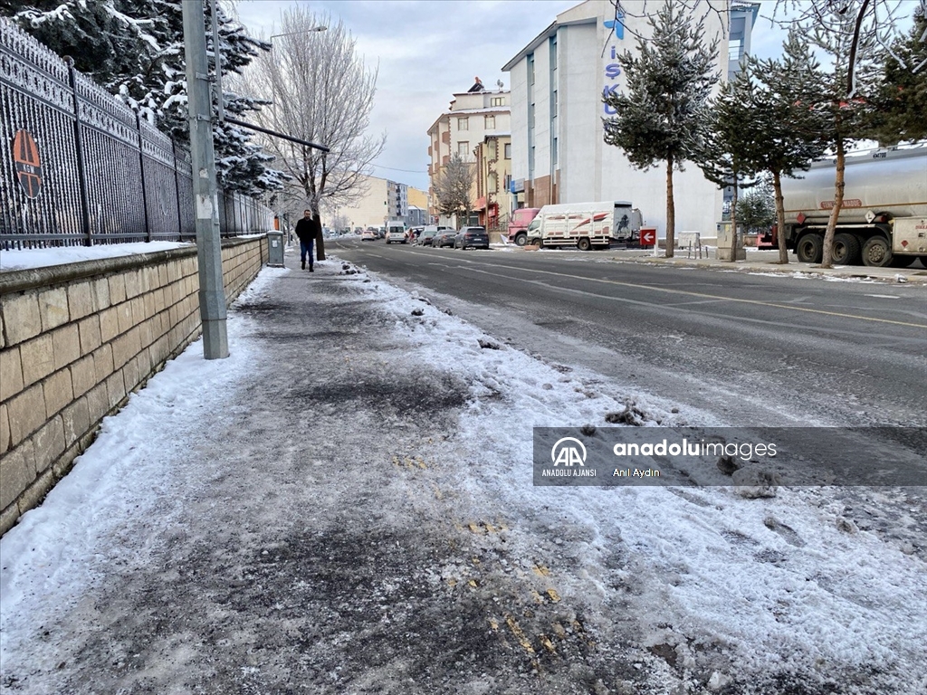 Ardahan'da soğuk hava etkili oluyor