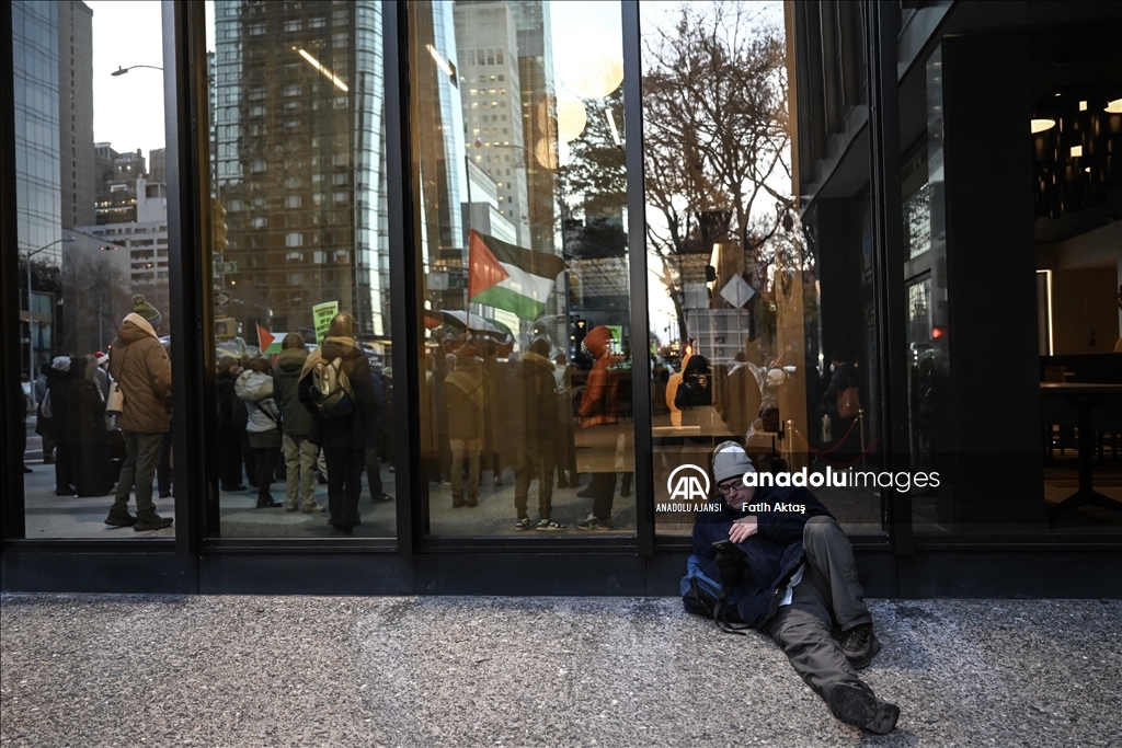 İsrail'in Gazze'ye yönelik saldırıları New York'ta protesto edildi