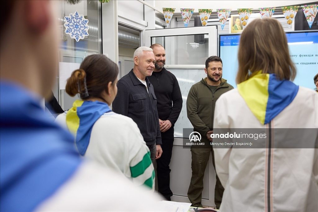 Ukrayna Devlet Başkanı  Zelenskiy, Harkiv bölgesini ziyaret etti