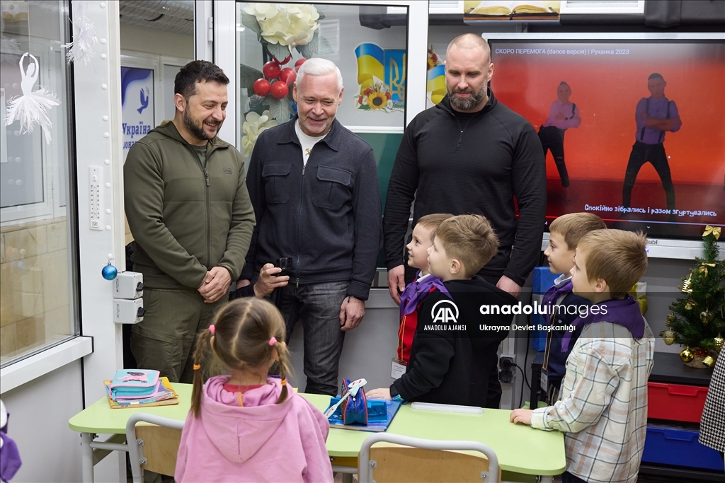 Ukrayna Devlet Başkanı  Zelenskiy, Harkiv bölgesini ziyaret etti