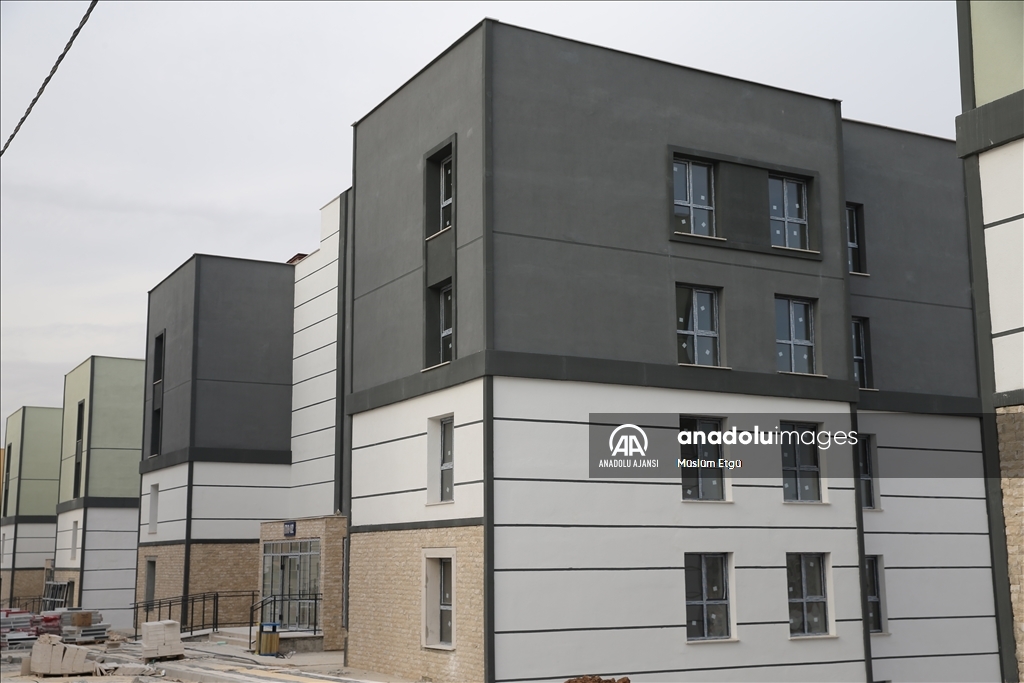 Şanlıurfa'daki 897 deprem konutu 1 ay içinde teslim edilecek
