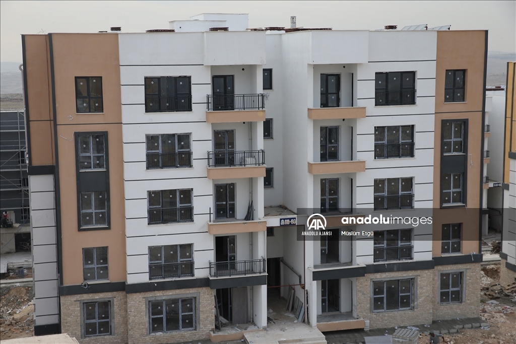 Şanlıurfa'daki 897 deprem konutu 1 ay içinde teslim edilecek