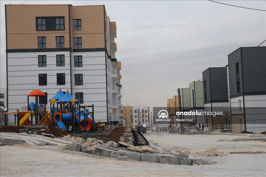 Şanlıurfa'daki 897 deprem konutu 1 ay içinde teslim edilecek