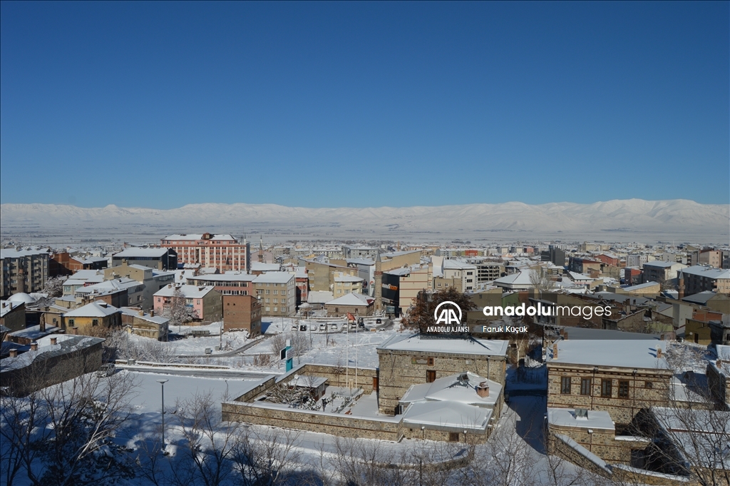 Erzurum'da soğuk hava etkisini sürdürüyor
