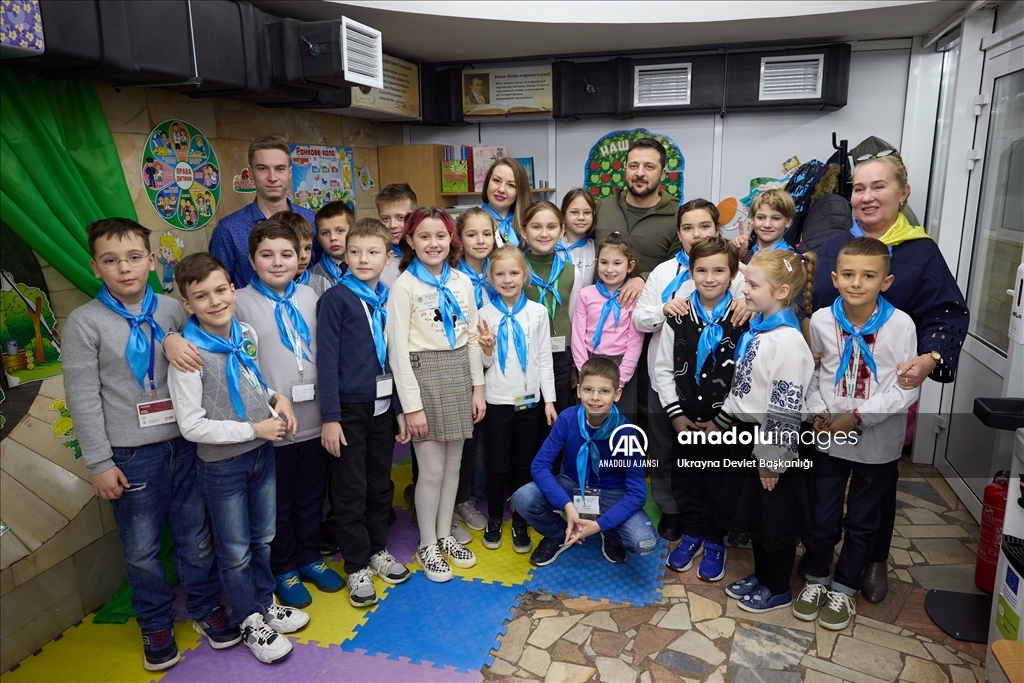 Ukrayna Devlet Başkanı  Zelenskiy, Harkiv bölgesini ziyaret etti