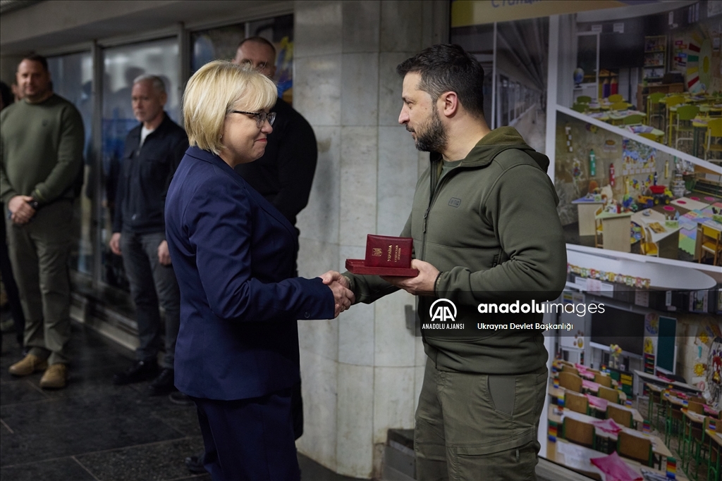 Ukrayna Devlet Başkanı  Zelenskiy, Harkiv bölgesini ziyaret etti