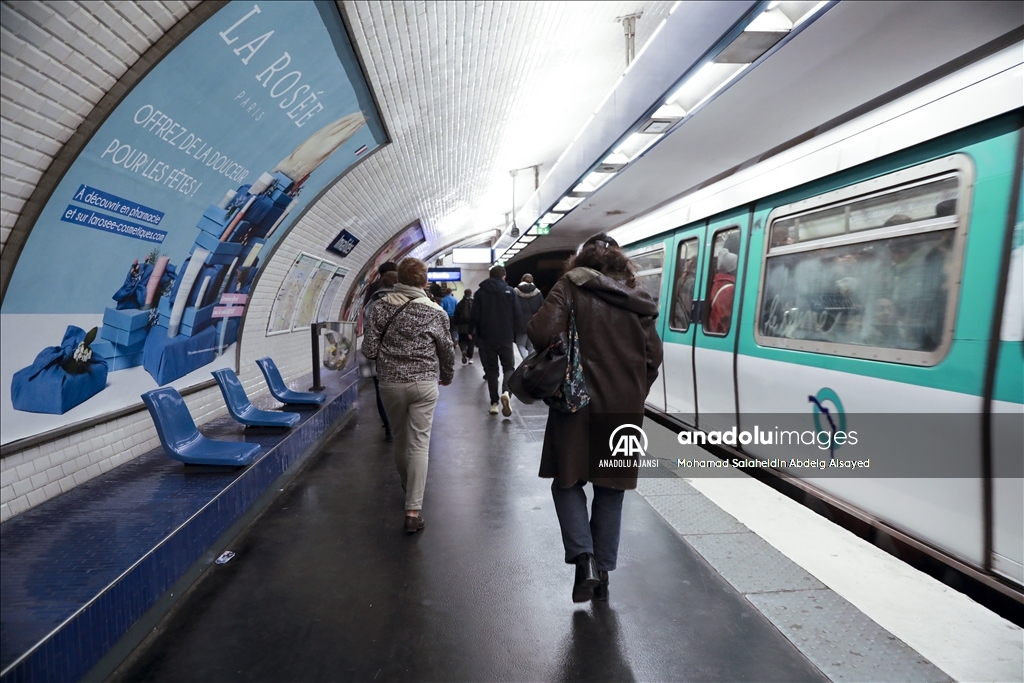 Paris'te toplu taşıma bilet fiyatları 2024 Olimpiyat Oyunları öncesinde iki katına çıkacak