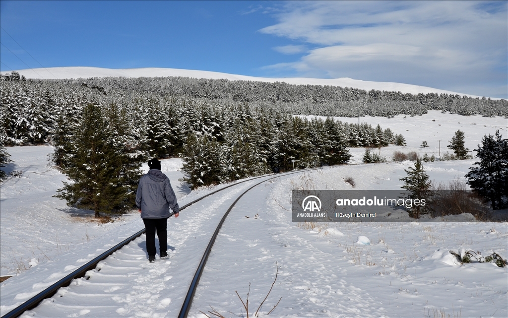 Kars'ta soğuk hava etkili oluyor