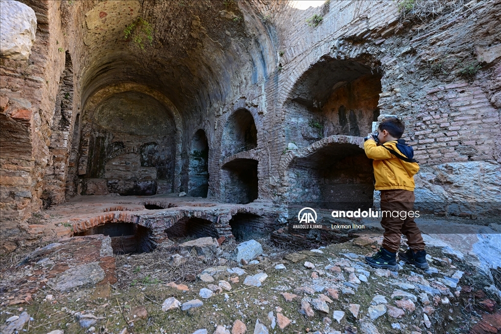 "Yedi Uyuyanlar" ile "Zeus" mağaraları, turizme katkı sağlıyor