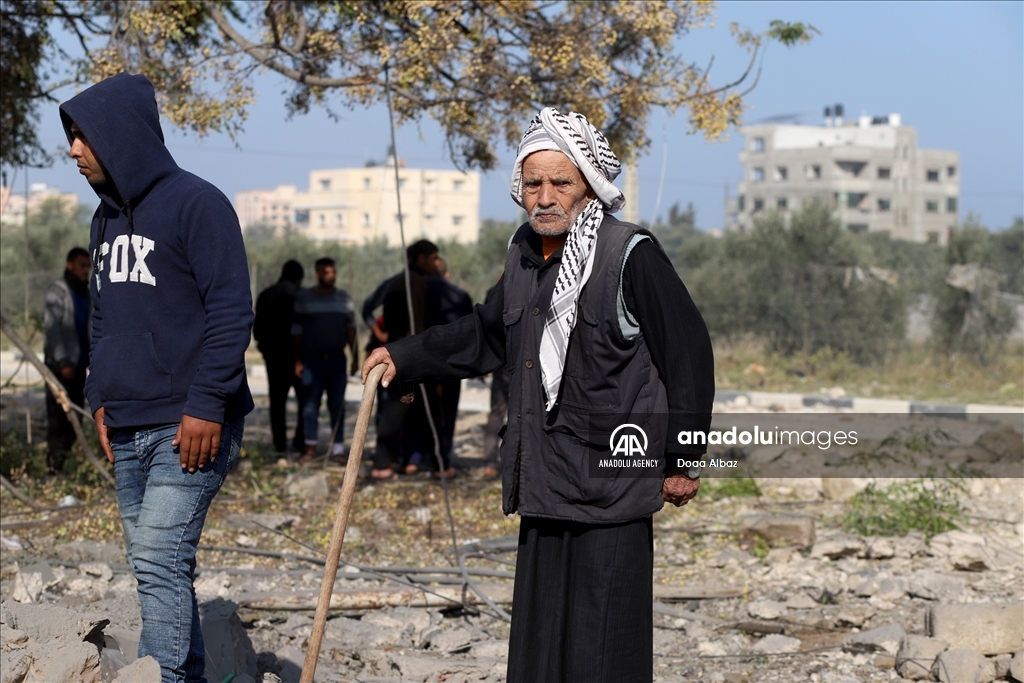 Israeli attacks continue following humanitarian pause ends in Gaza Strip