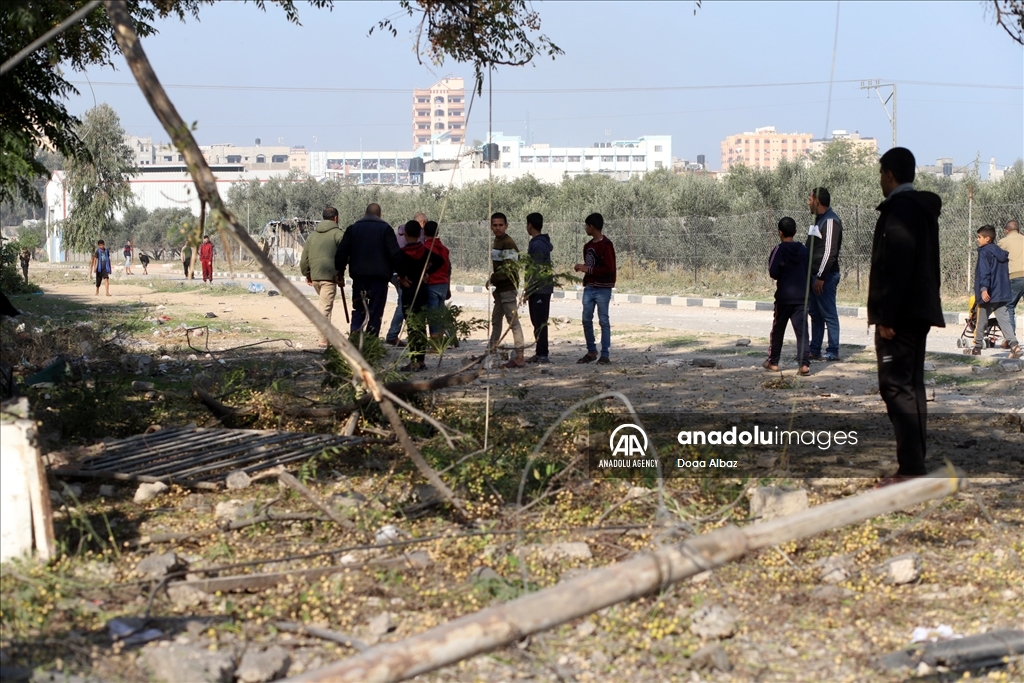 Israeli attacks continue following humanitarian pause ends in Gaza Strip