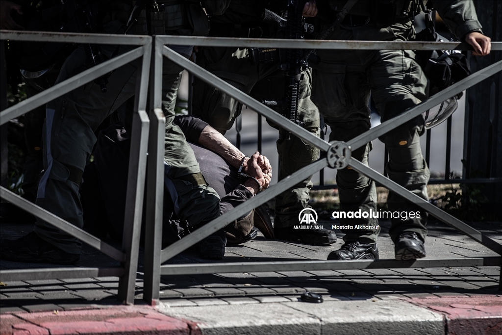Mescid-i Aksa'da İsrail kısıtlaması devam ediyor