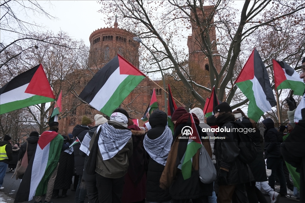 Berlin'de Filistin’e destek gösterisi