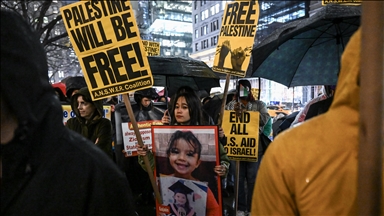 New York'ta Filistin'e destek gösterisi düzenledi
