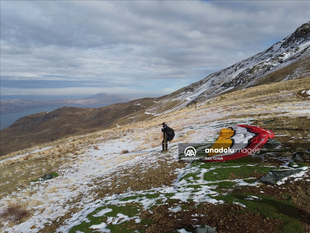 Elazığ'da göl manzaralı kayak merkezi yeni sezon için gün sayıyor