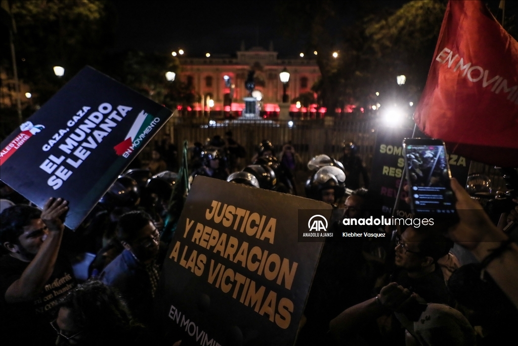 Peru'da hükümet karşıtı gösteri