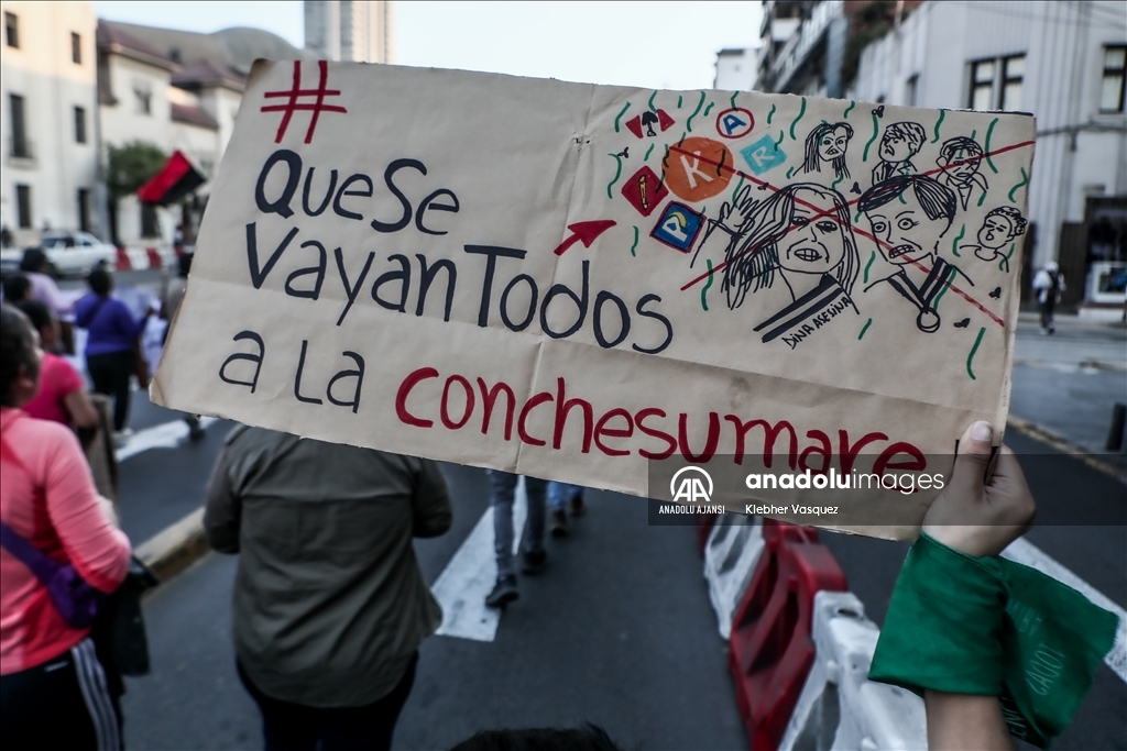 Peru'da hükümet karşıtı gösteri