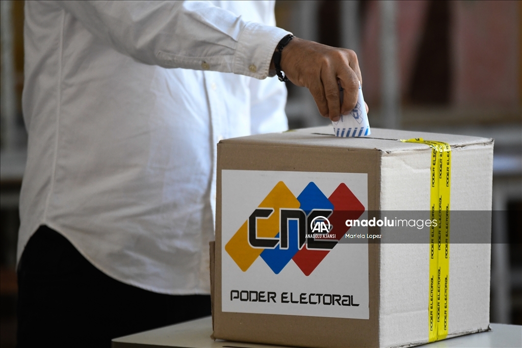 Venezuela'da Essequibo bölgesi için referandum yapıldı