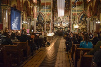 Представители разных религий собрались в церкви в Амстердаме в поддержку Газы
