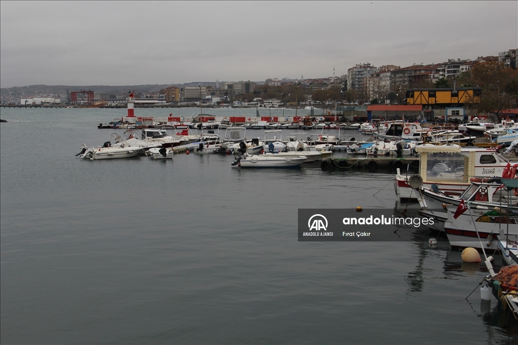 Tekirdağ'da poyraz deniz ulaşımında aksamalara neden oluyor