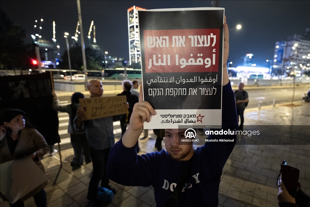 Israeli activists call for ceasefire in Tel Aviv