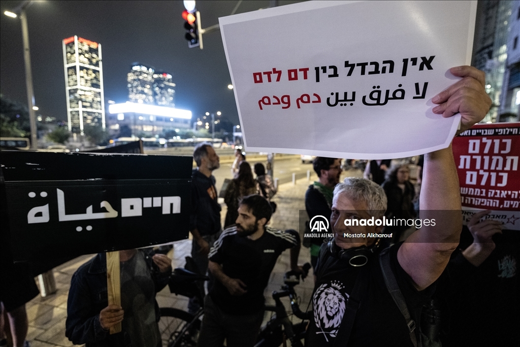 Israeli activists call for ceasefire in Tel Aviv