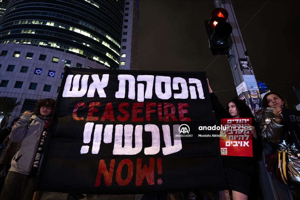 Israeli activists call for ceasefire in Tel Aviv
